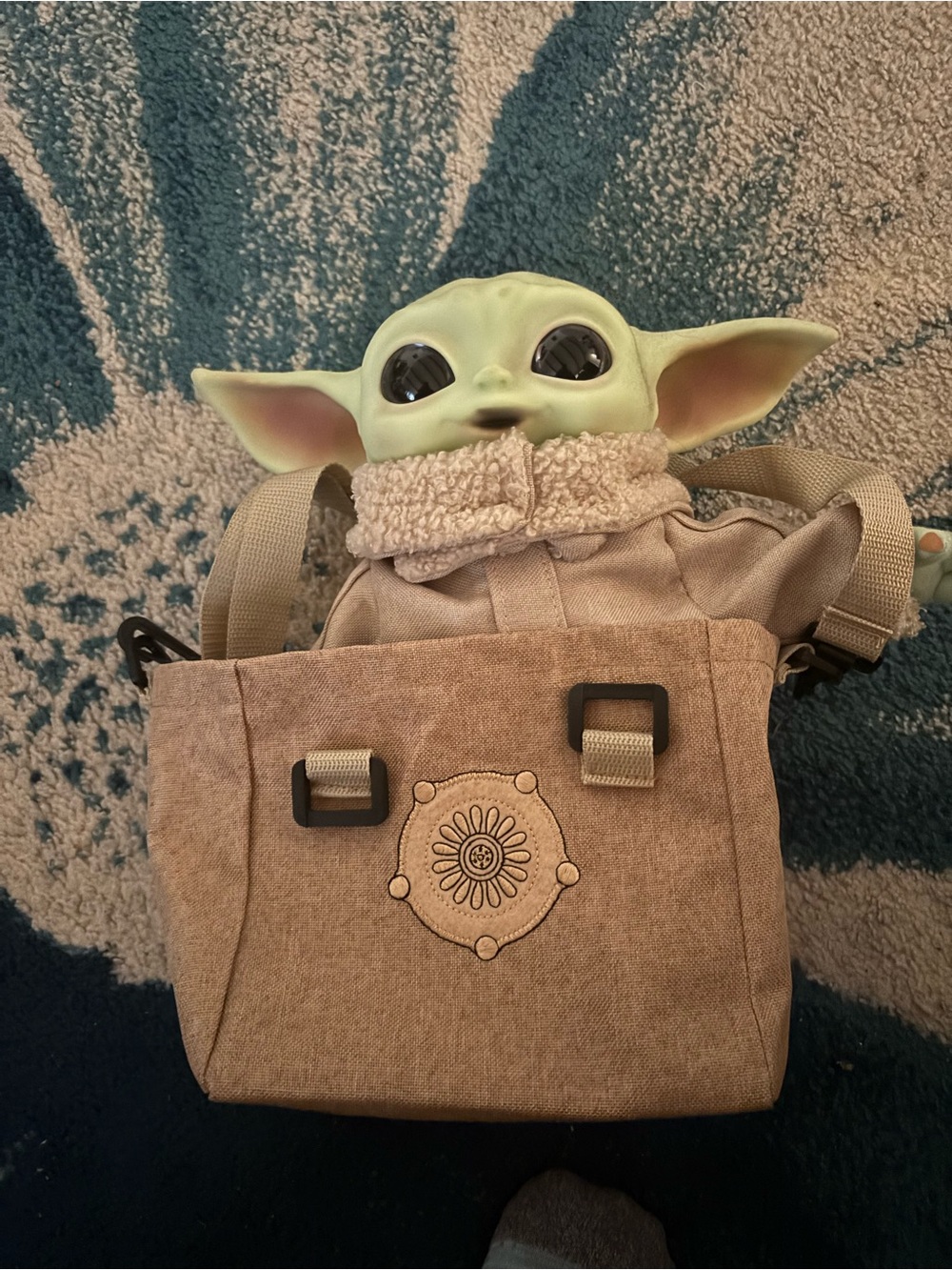 Star Wars Grogu Plush Crossbody Bag in Tan and Green